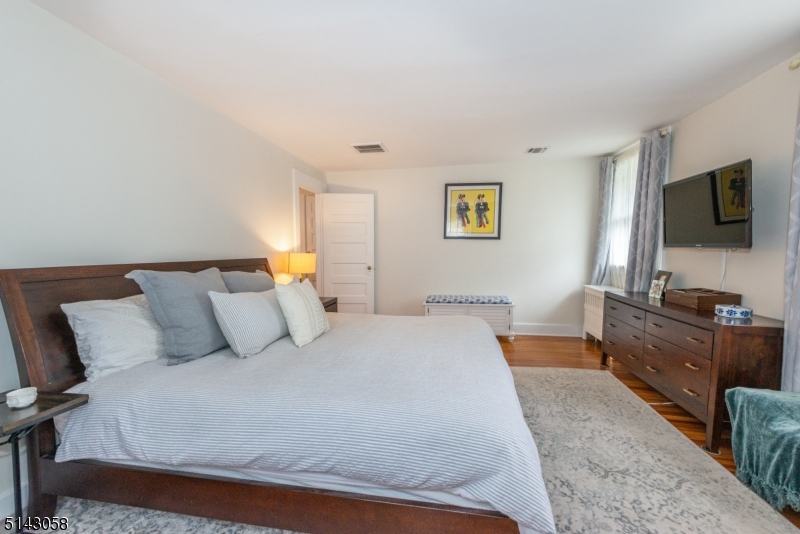 276 Bay Avenue Glen Ridge, NJ 07028 - Photo 25 of 43