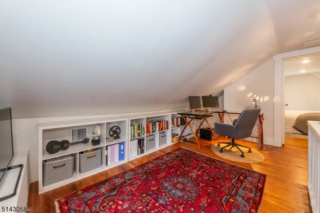 $5,500 | 276 Bay Avenue, Glen Ridge, NJ 07028