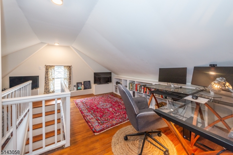 276 Bay Avenue Glen Ridge, NJ 07028 - Photo 33 of 43