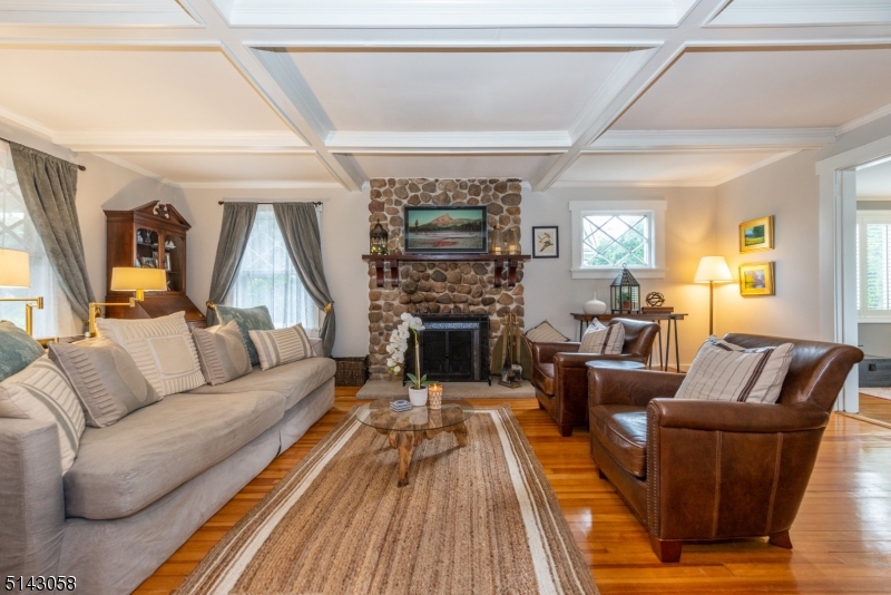 276 Bay Avenue Glen Ridge, NJ 07028 - Photo 6 of 43