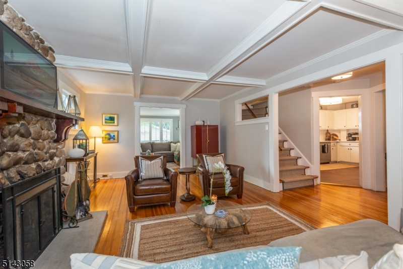 276 Bay Avenue Glen Ridge, NJ 07028 - Photo 9 of 43