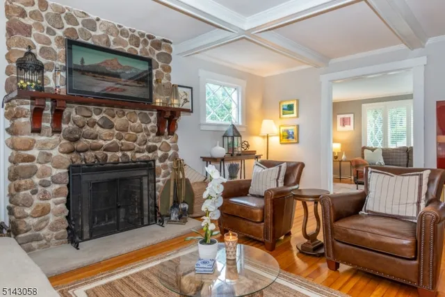 $5,500 | 276 Bay Avenue, Glen Ridge, NJ 07028