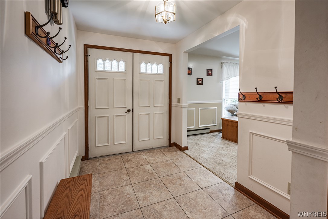 9257 Coleman Road Somerset, NY 14012 - Photo 4 of 24 Entry Foyer