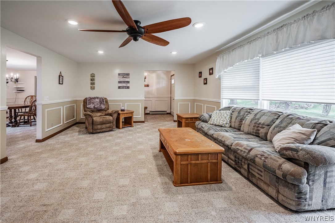 9257 Coleman Road Somerset, NY 14012 - Photo 6 of 24 Living Room