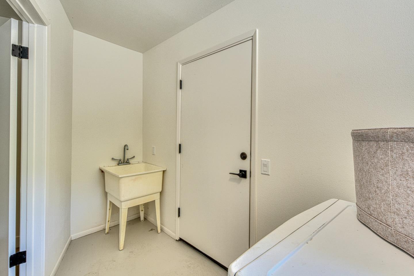 186 San Benancio Road Salinas, CA 93908 - Photo 29 of 41 Gallery Image 29