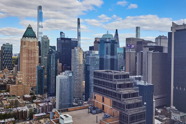 $1,699,900 | 350 West 42nd Street, Unit 48C | Hell's Kitchen