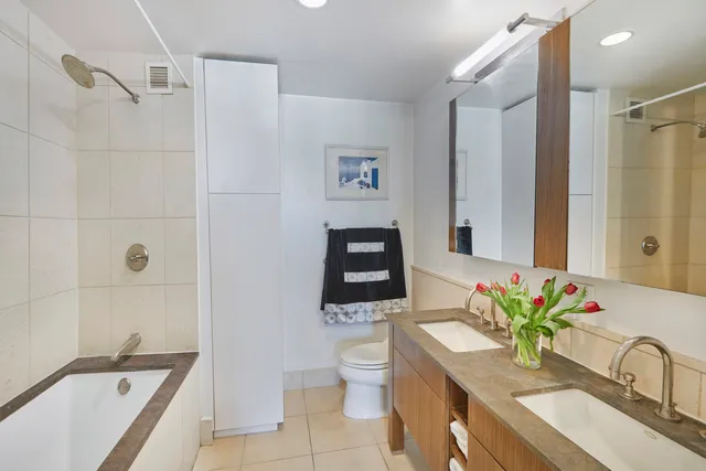 $1,699,900 | 350 West 42nd Street, Unit 48C | Hell's Kitchen