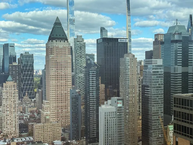 $1,699,900 | 350 West 42nd Street, Unit 48C | Hell's Kitchen