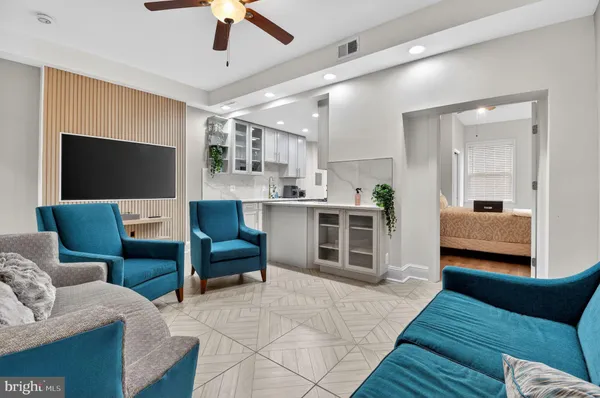 $5,000 | 1919 19th Street Northwest, Unit 302, Washington, DC 20009