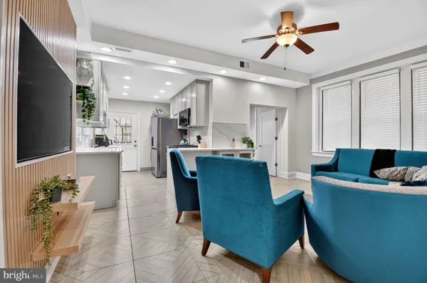 $5,000 | 1919 19th Street Northwest, Unit 302, Washington, DC 20009