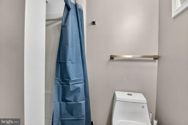 $5,000 | 1919 19th Street Northwest, Unit 302, Washington, DC 20009