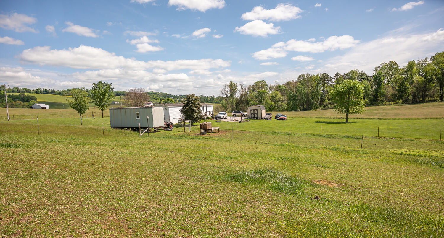 335 New Corinth Road Rutledge, TN 37861 - Photo 14 of 23 Side of House
