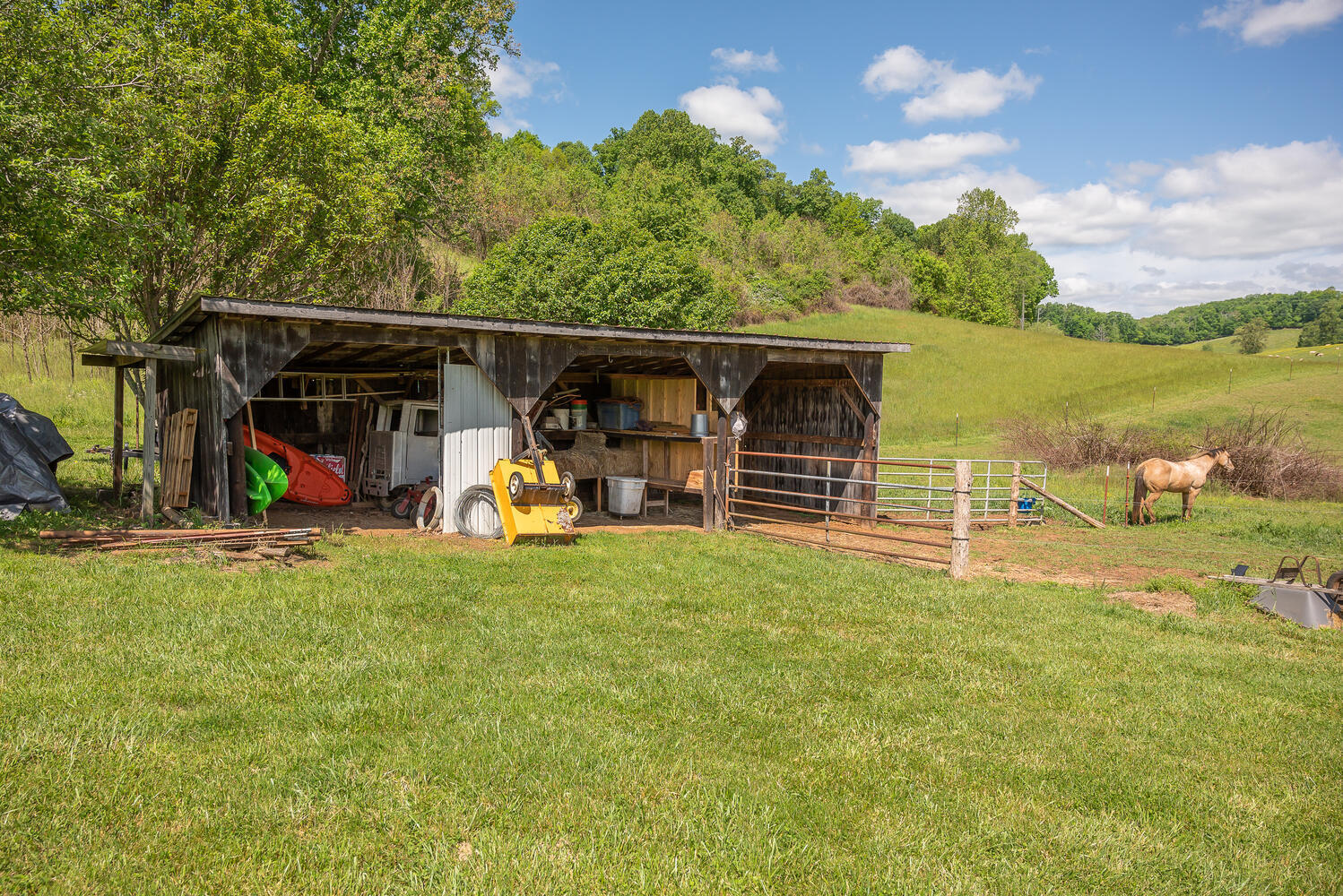 335 New Corinth Road Rutledge, TN 37861 - Photo 5 of 23 Pole Barn