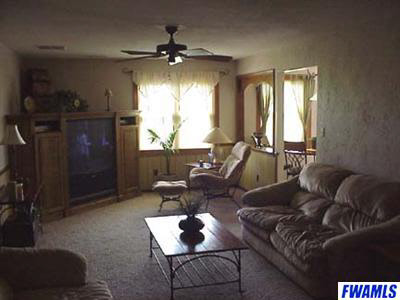 9236 Roberts Road Woodburn, IN 46797 - Photo 3 of 8