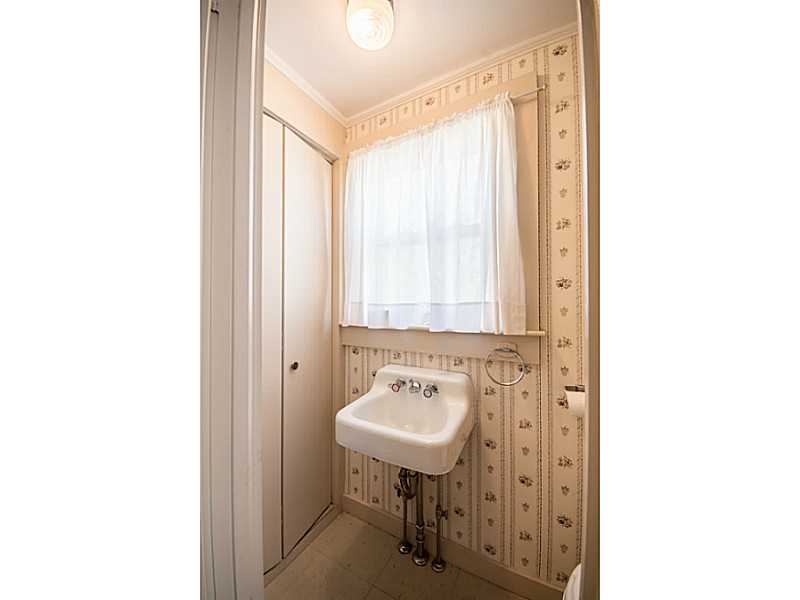 459 Spring Street Newport, RI 02840 - Photo 24 of 25 Bathroom. half bath