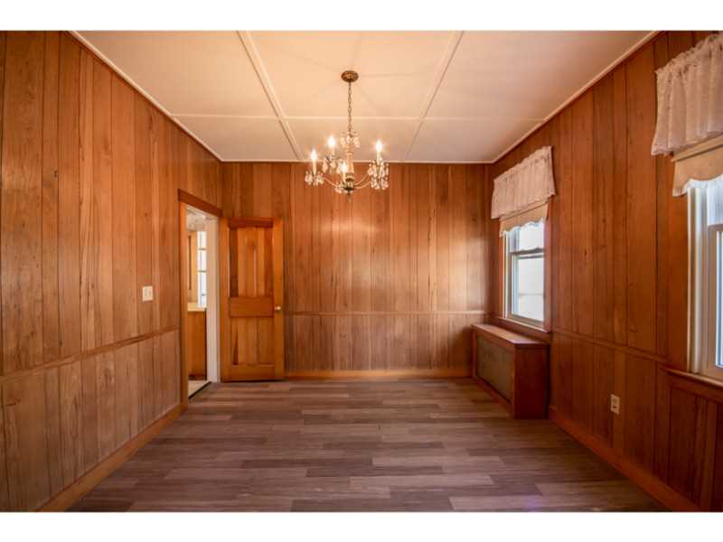 459 Spring Street Newport, RI 02840 - Photo 7 of 25 Dining Room. dining room