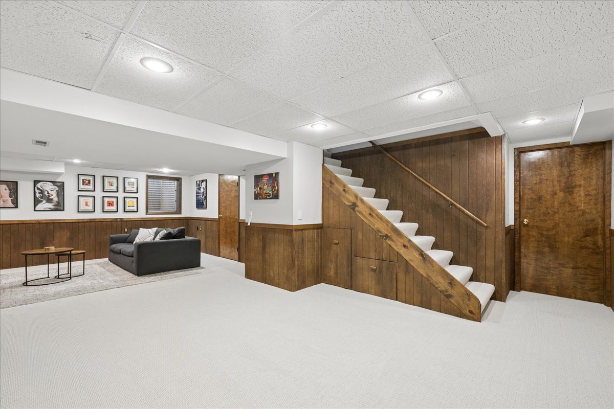 190 Old Forge Road Elgin, IL 60123 - Photo 24 of 29