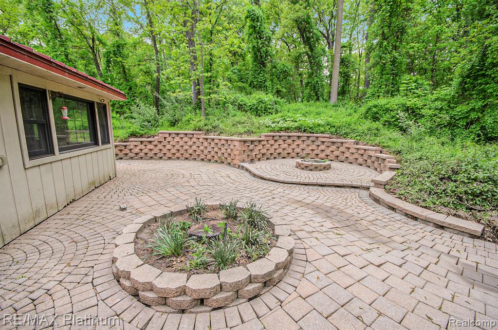 11095 Hibner Road Hartland, MI 48353 - Photo 29 of 49 Gallery Image 29