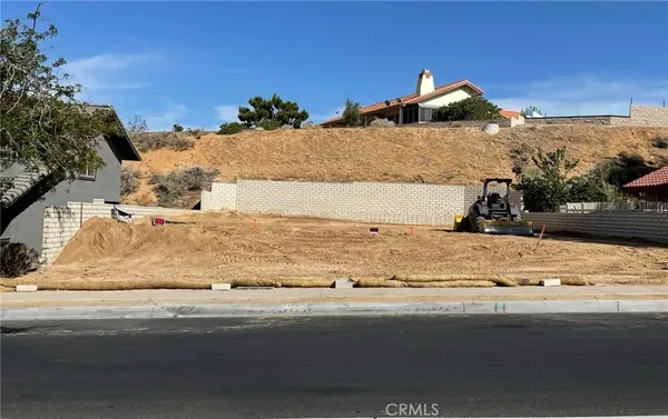 $85,000 | 12935 Spring Valley Parkway, Victorville, CA 92395