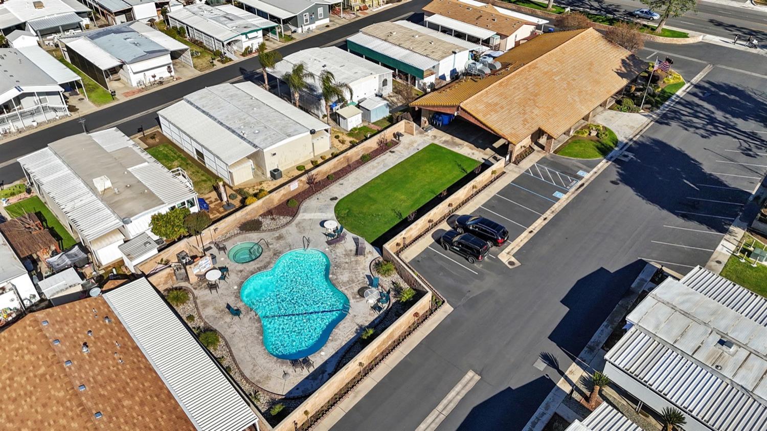 1500 Villa Avenue Clovis, CA 93612 - Photo 27 of 28 an aerial view of a residential houses with outdoor space
