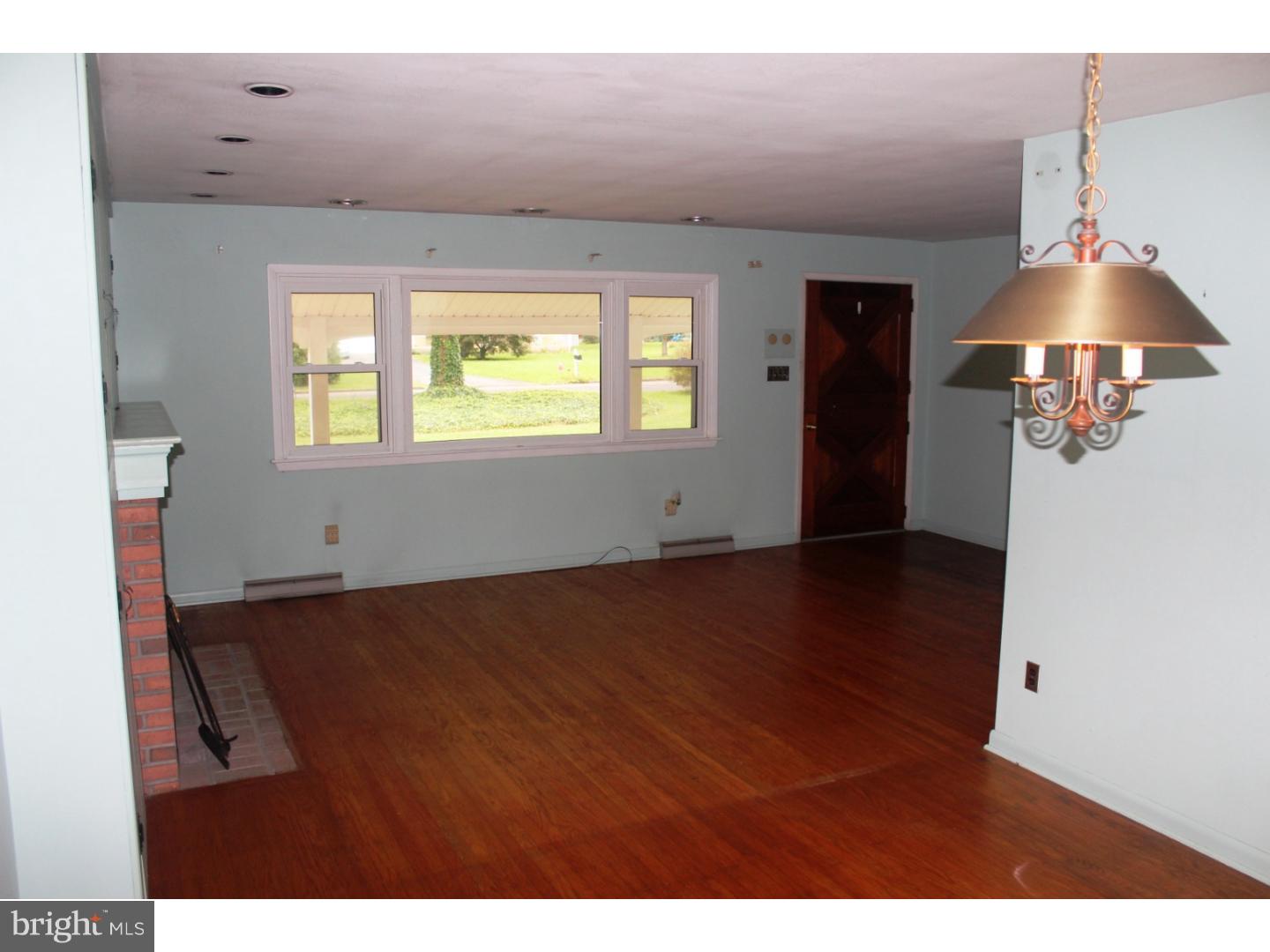 181 Old Orchard Road Chalfont, PA 18914 - Photo 3 of 17 Gallery Image 3