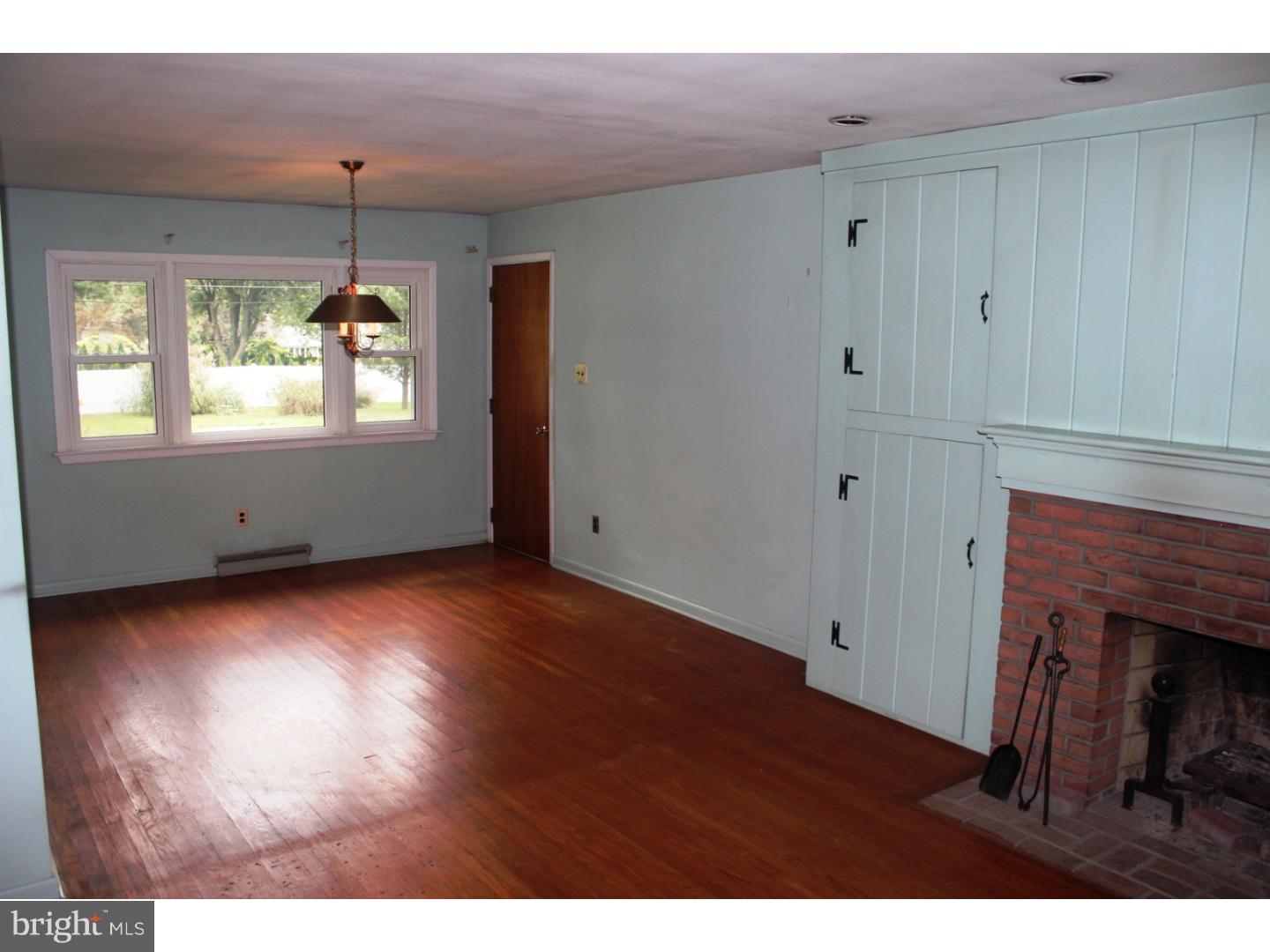 181 Old Orchard Road Chalfont, PA 18914 - Photo 4 of 17 Gallery Image 4