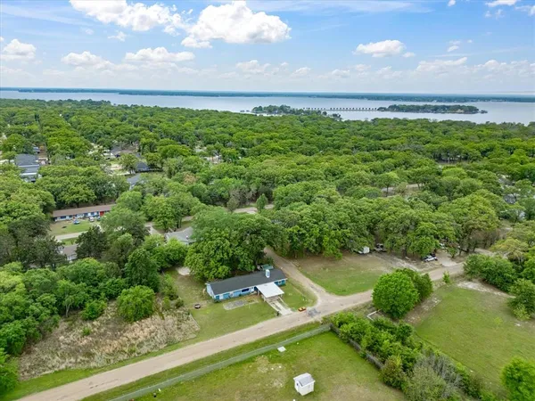 $200,000 | 209 Pierce Drive, Mabank, TX 75156