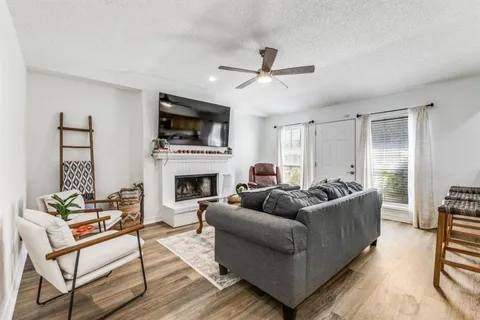 $325,000 | 2020 Meadowbrook Drive, Mesquite, TX 75149