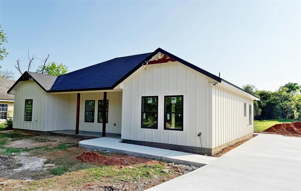 3320 North 27th Street Waco, TX 76708 - Photo 3 of 27