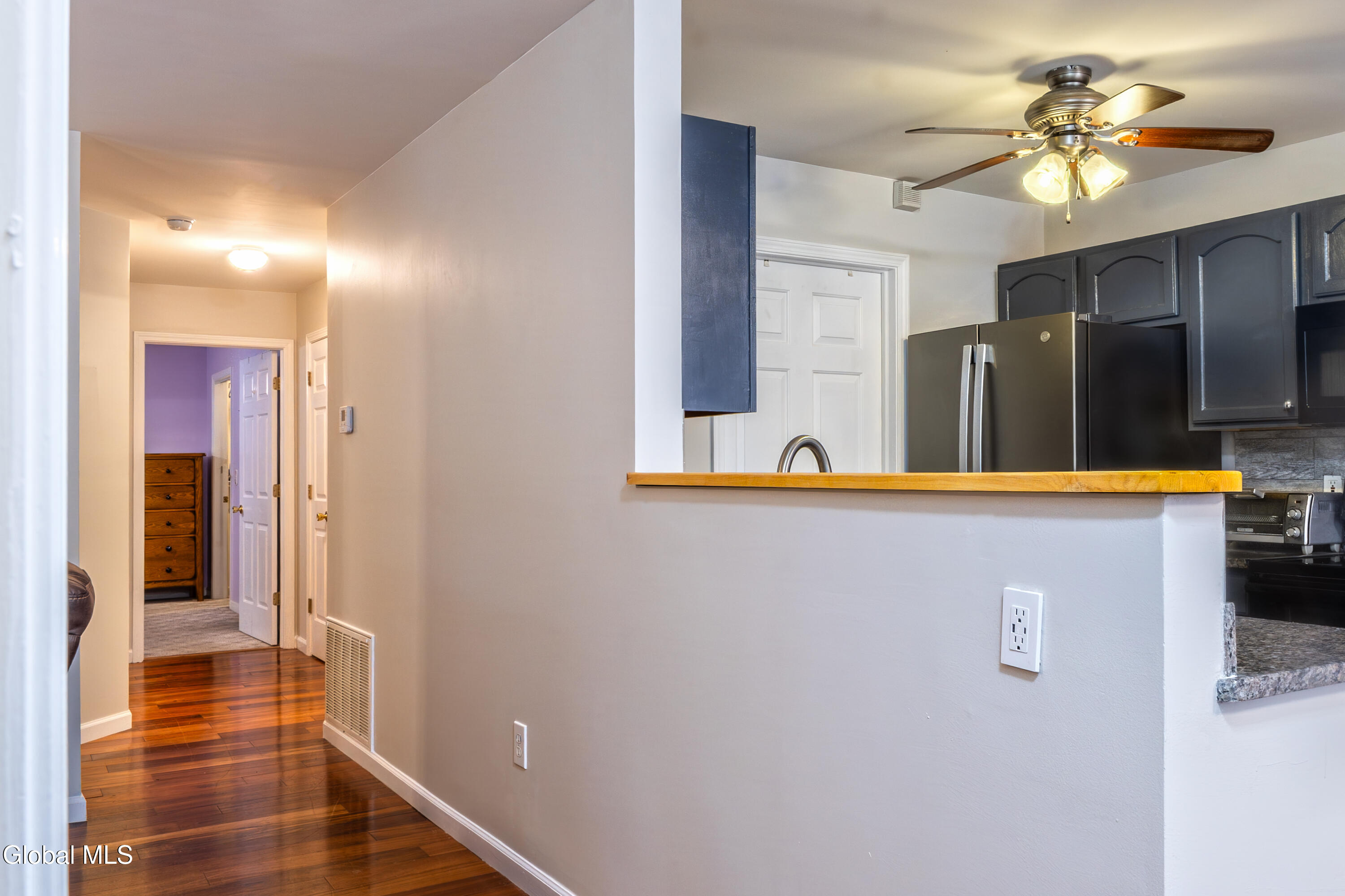 301 Evergreen Place Rensselaer, NY 12144 - Photo 4 of 32 Pic3