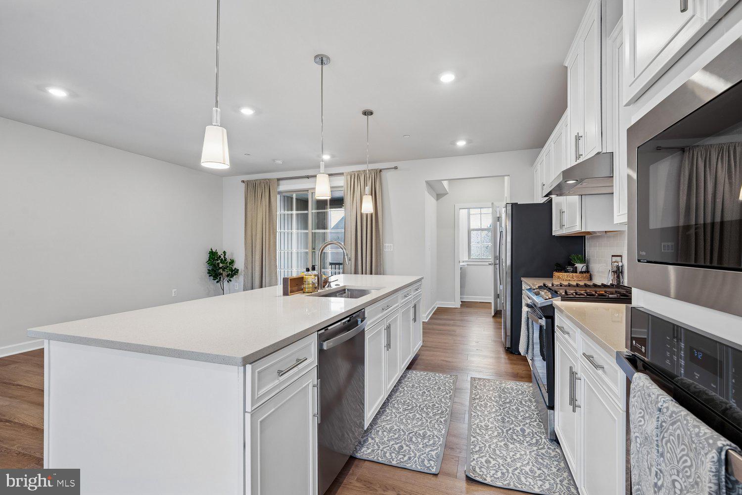 1202 Patuxent Greens Drive Laurel, MD 20708 - Photo 14 of 38 Kitchen