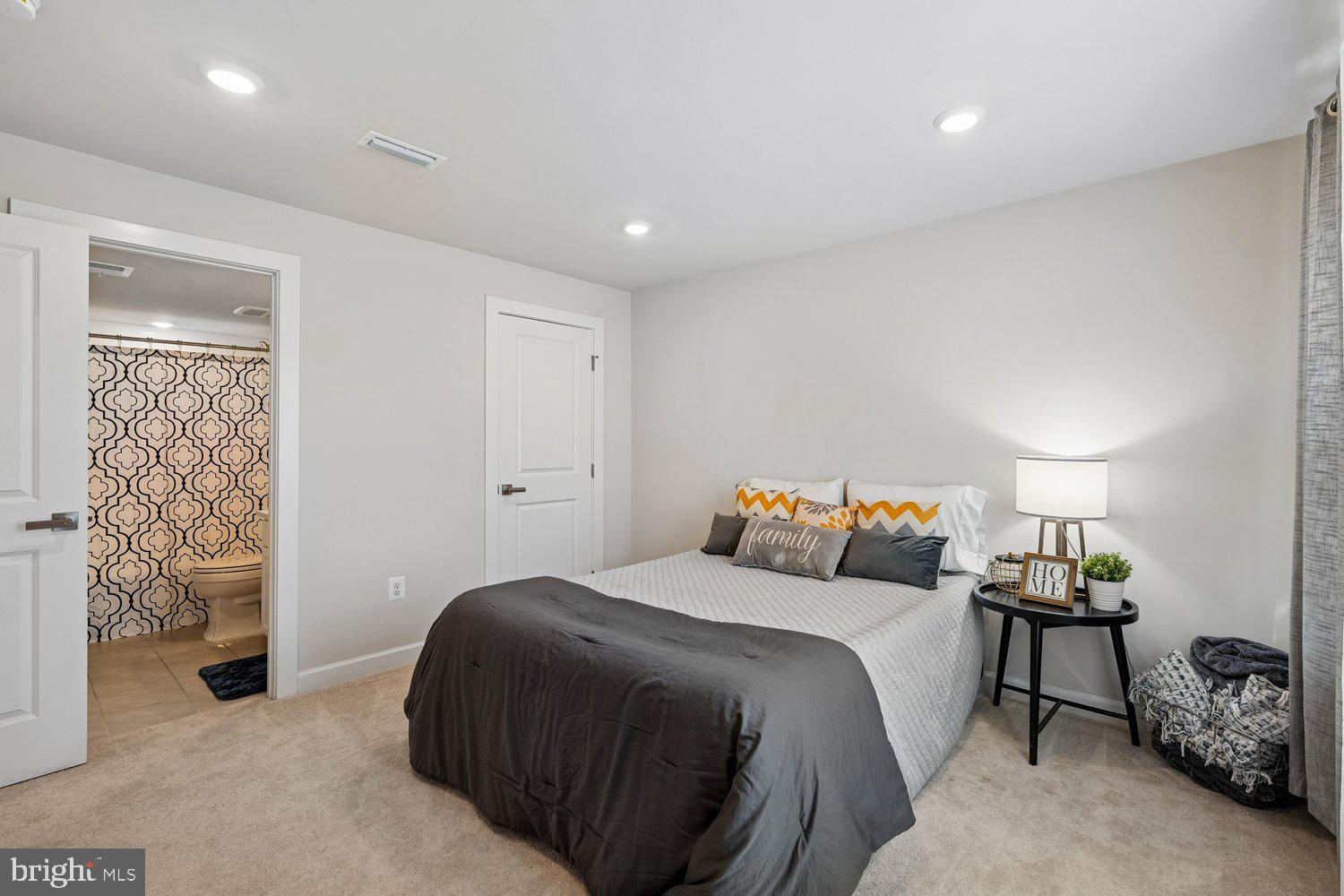 1202 Patuxent Greens Drive Laurel, MD 20708 - Photo 23 of 38 Bedroom 2