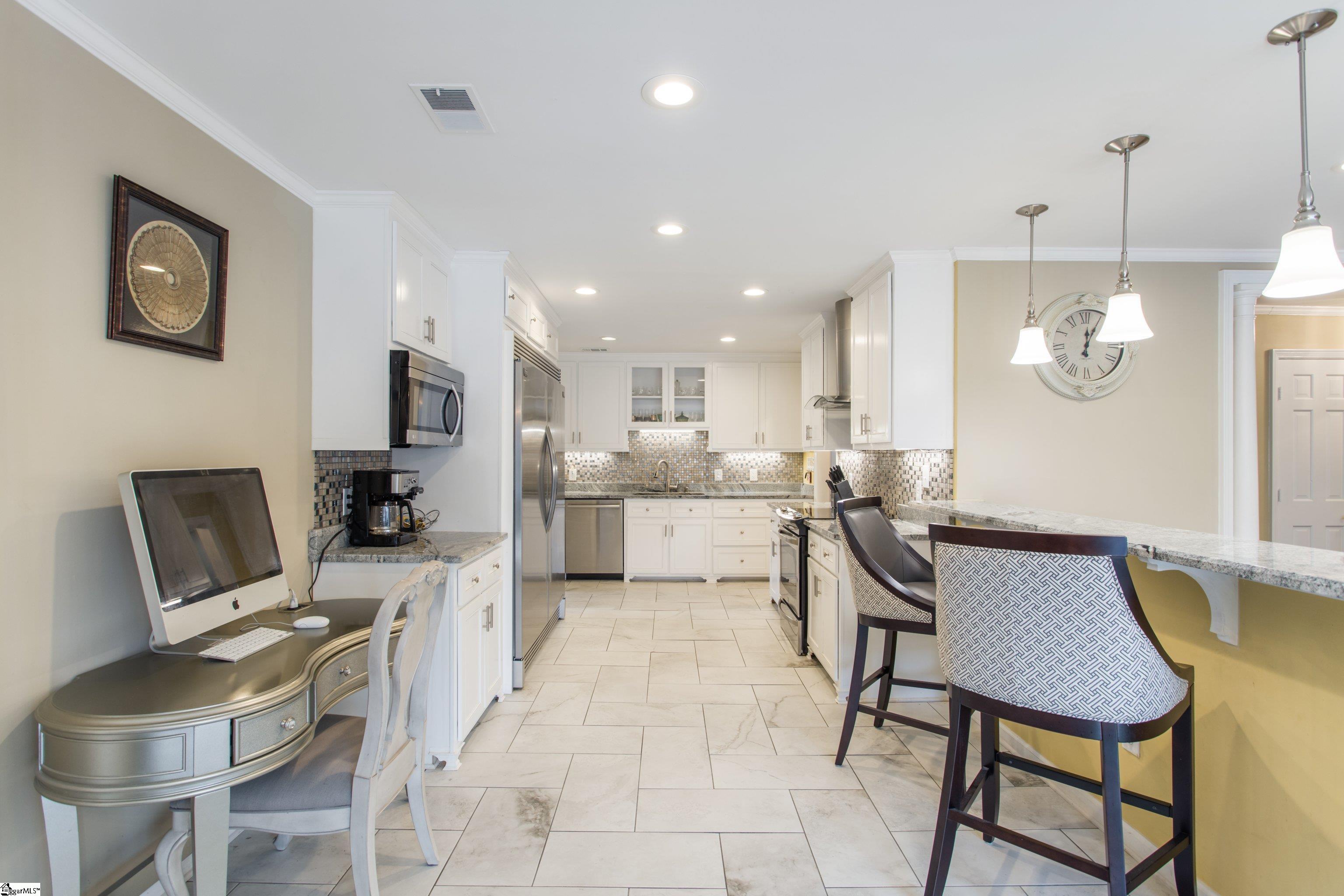 803 Edwards Road, Unit 11 Greenville, SC 29615 - Photo 8 of 16 Gallery Image 8