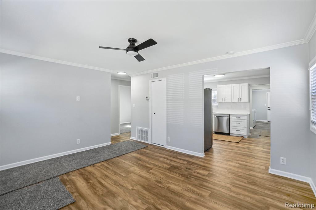 2744 James Road Auburn Hills, MI 48326 - Photo 4 of 23