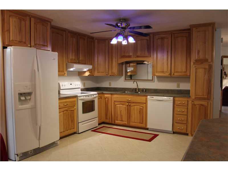 225 Gwynn Road Jefferson, PA 15344 - Photo 4 of 25 Kitchen.