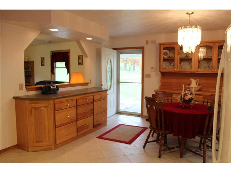225 Gwynn Road Jefferson, PA 15344 - Photo 5 of 25 Kitchen.