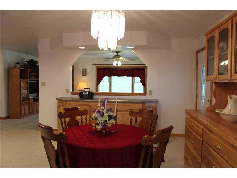 225 Gwynn Road Jefferson, PA 15344 - Photo 6 of 25 Kitchen.
