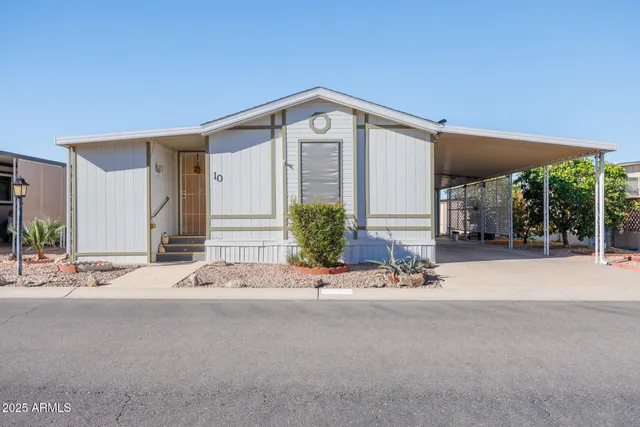 $76,999 | 450 West Sunwest Drive, Unit 10, Casa Grande, AZ 85122