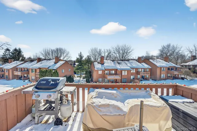 $465,000 | 72 Old Farm Lane, Mohegan Lake, NY 10547