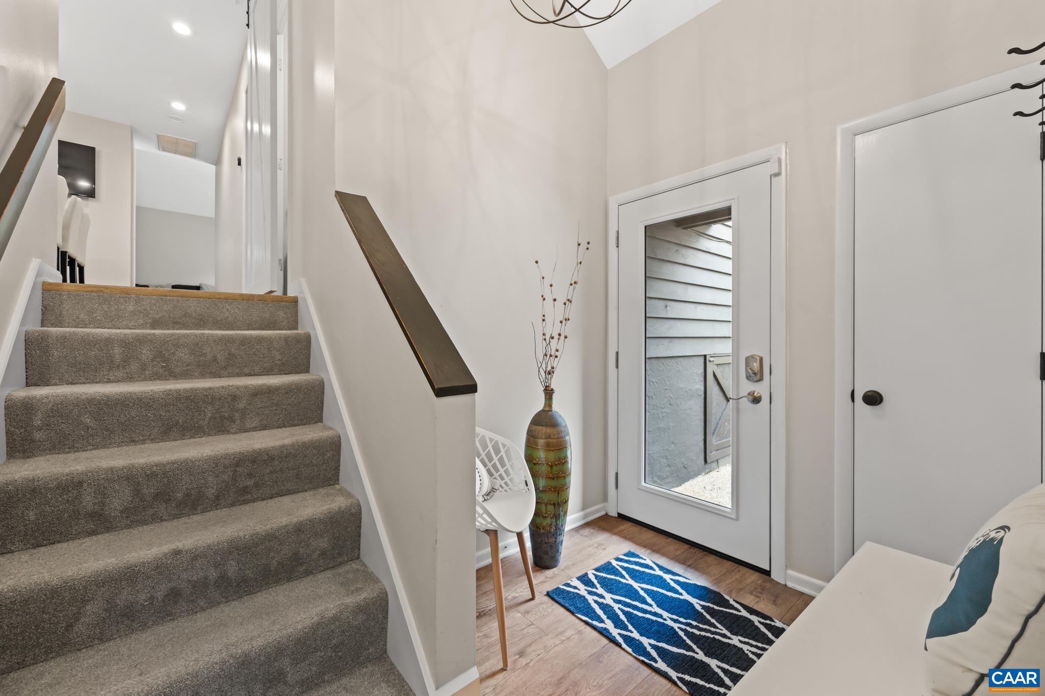 101 Blithe Court Charlottesville, VA 22901 - Photo 6 of 37
