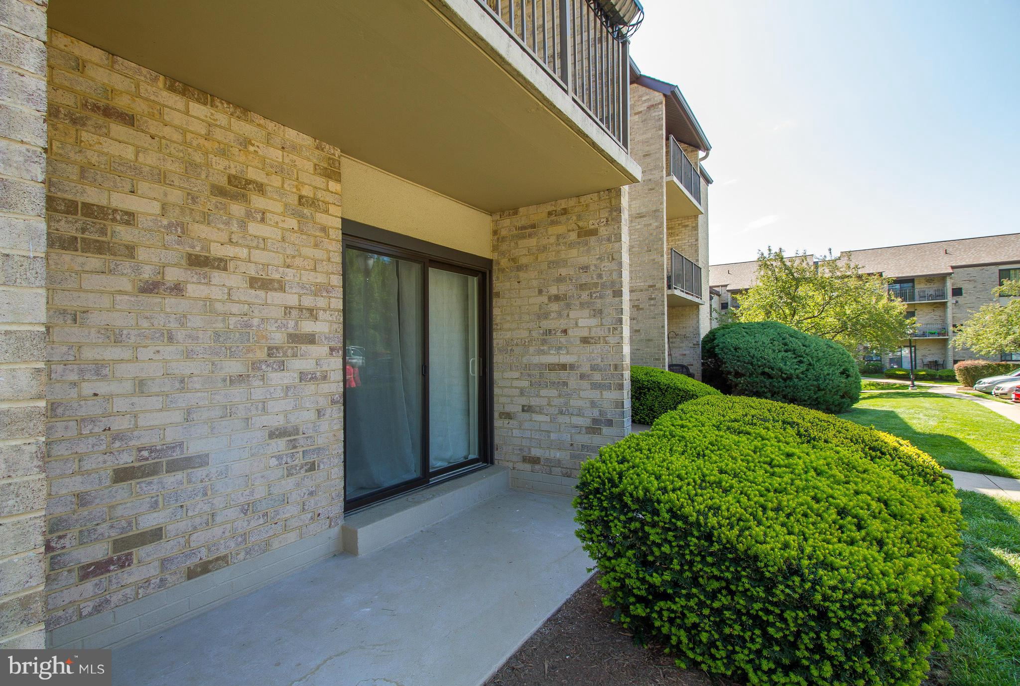 6137 Edsall Road, Unit D Alexandria, VA 22304 - Photo 3 of 27 Exterior (Front)
