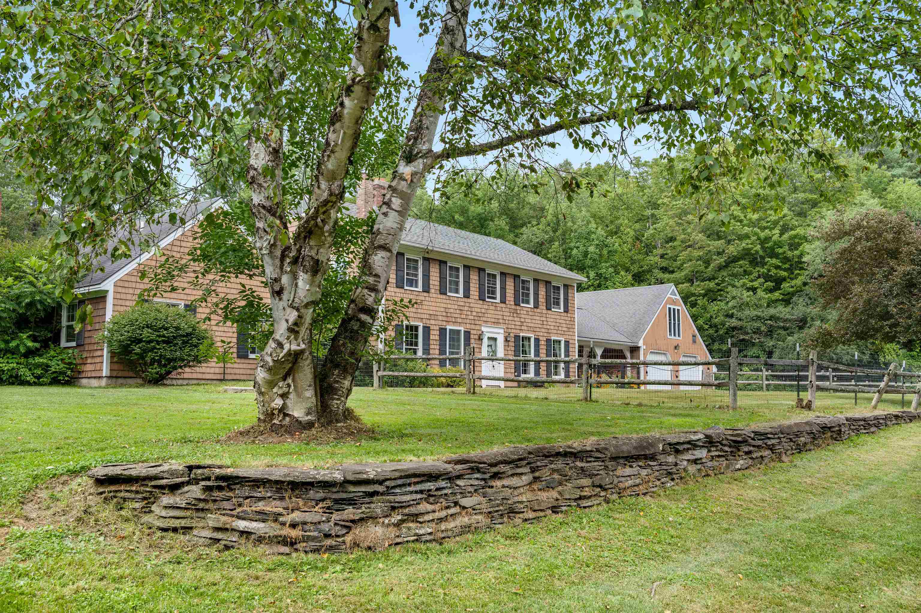 1134 Crosstown Road Berlin, VT 05602 - Photo 2 of 58