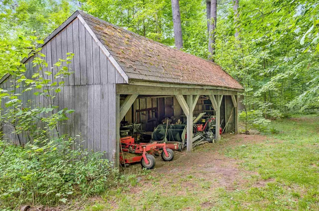 $850,000 | 1134 Crosstown Road, Berlin, VT 05602