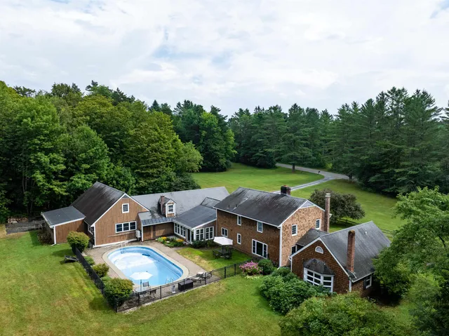 $850,000 | 1134 Crosstown Road, Berlin, VT 05602