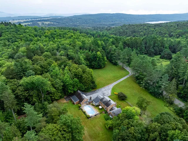 $850,000 | 1134 Crosstown Road, Berlin, VT 05602
