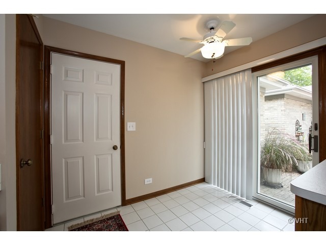 104 Quail Drive Countryside, IL 60525 - Photo 5 of 12