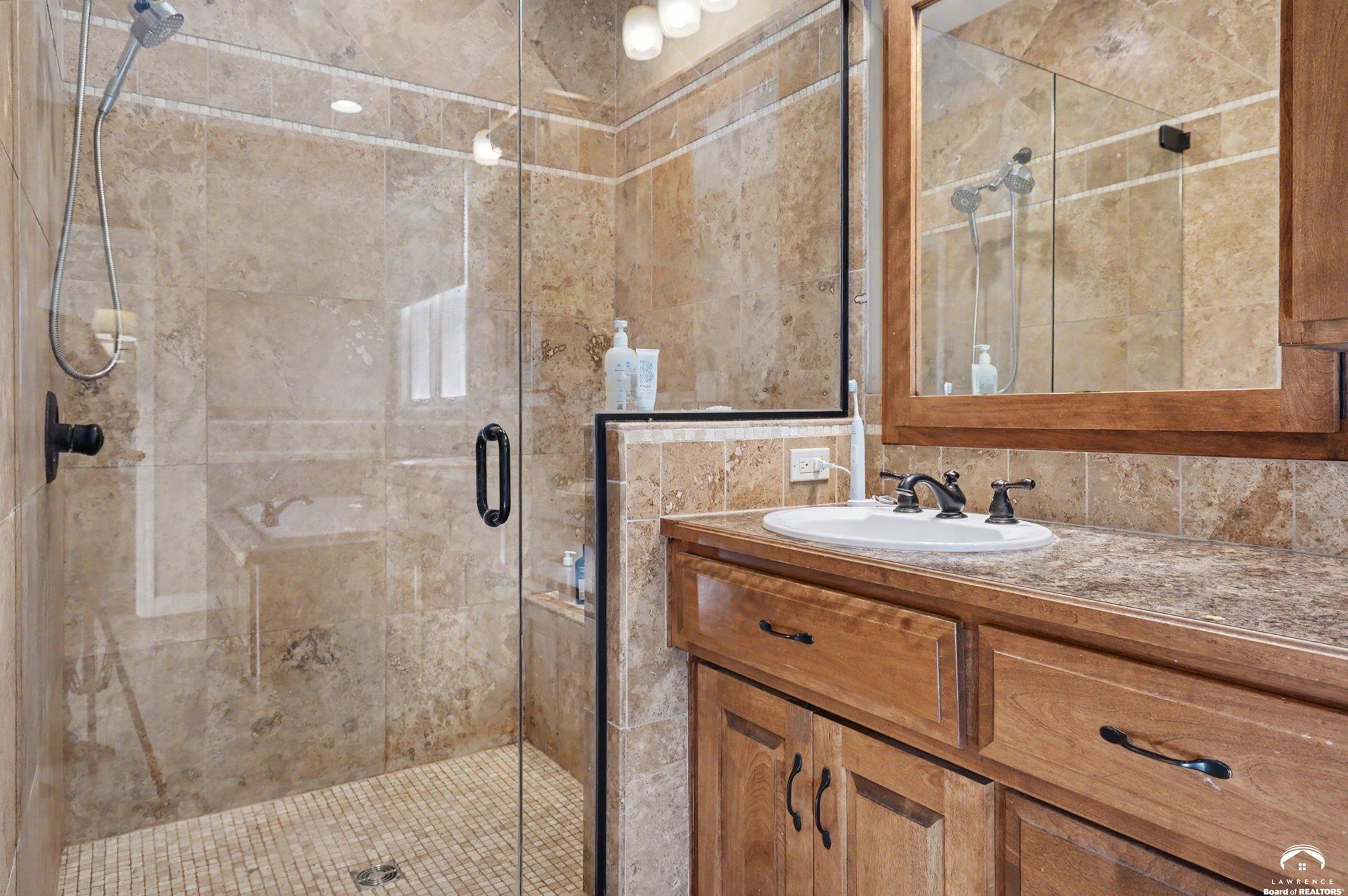 6205 Crystal Lane Lawrence, KS 66049 - Photo 16 of 29
