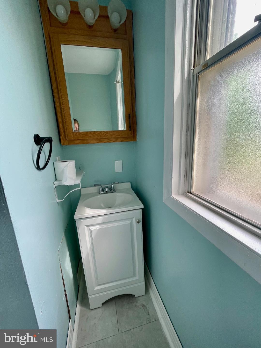 904-906 Main Avenue Croydon, PA 19021 - Photo 32 of 51 a utility room with dryer and washer