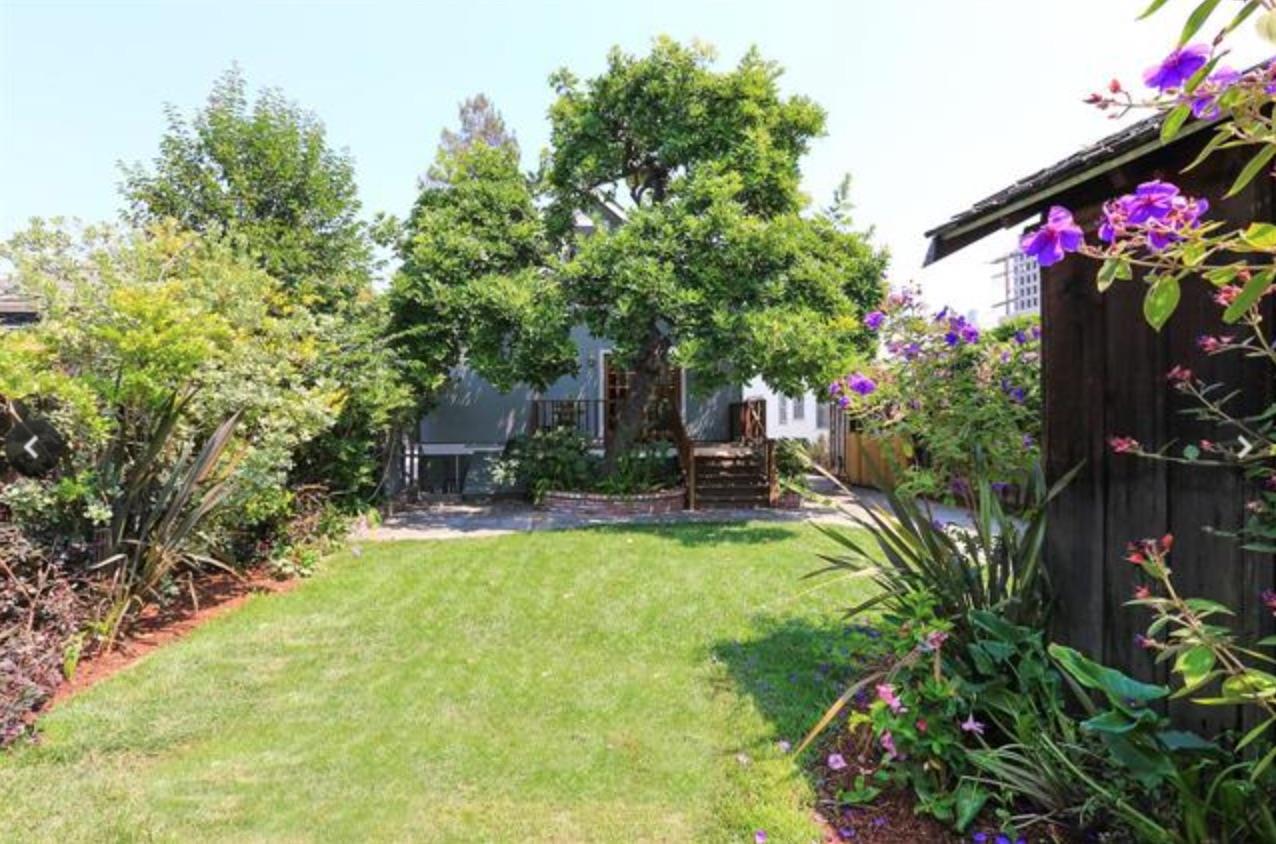 340 Kipling Street Palo Alto, CA 94301 - Photo 4 of 8 a view of a house with swimming pool