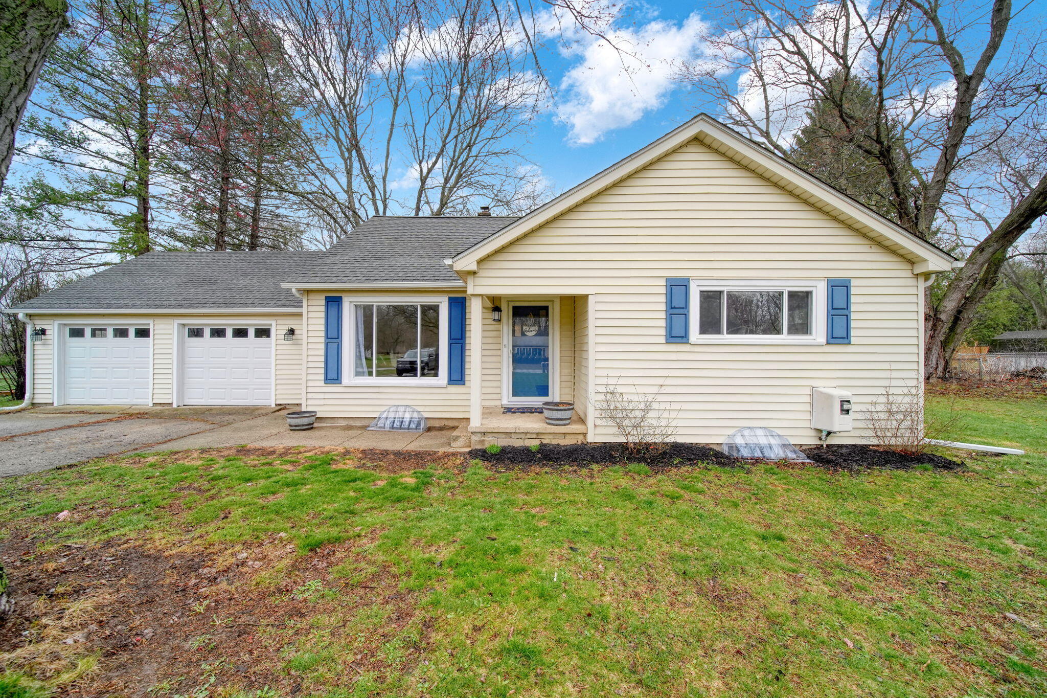 3032 Hendee Road Jackson, MI 49201 - Photo 1 of 41 2